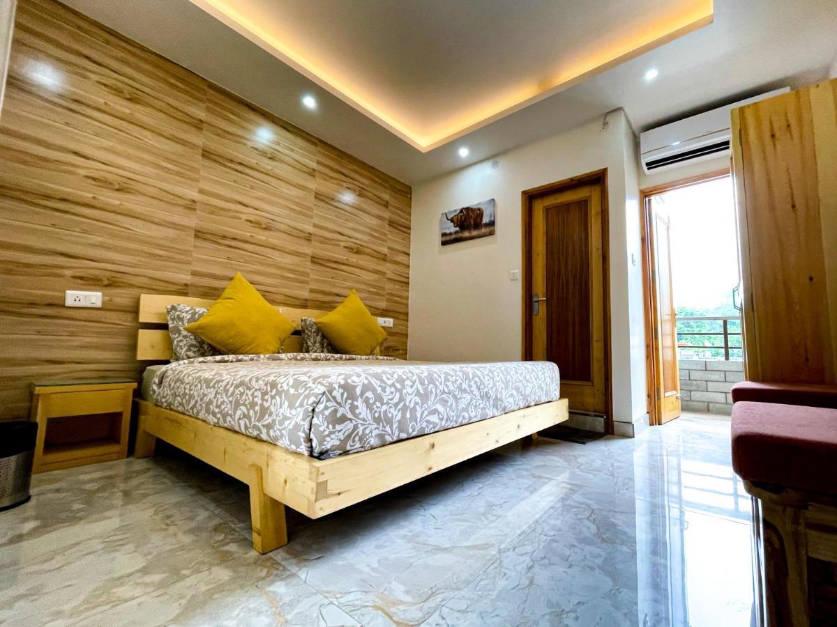 The Wild Yak Hotel Mandi Luaran gambar