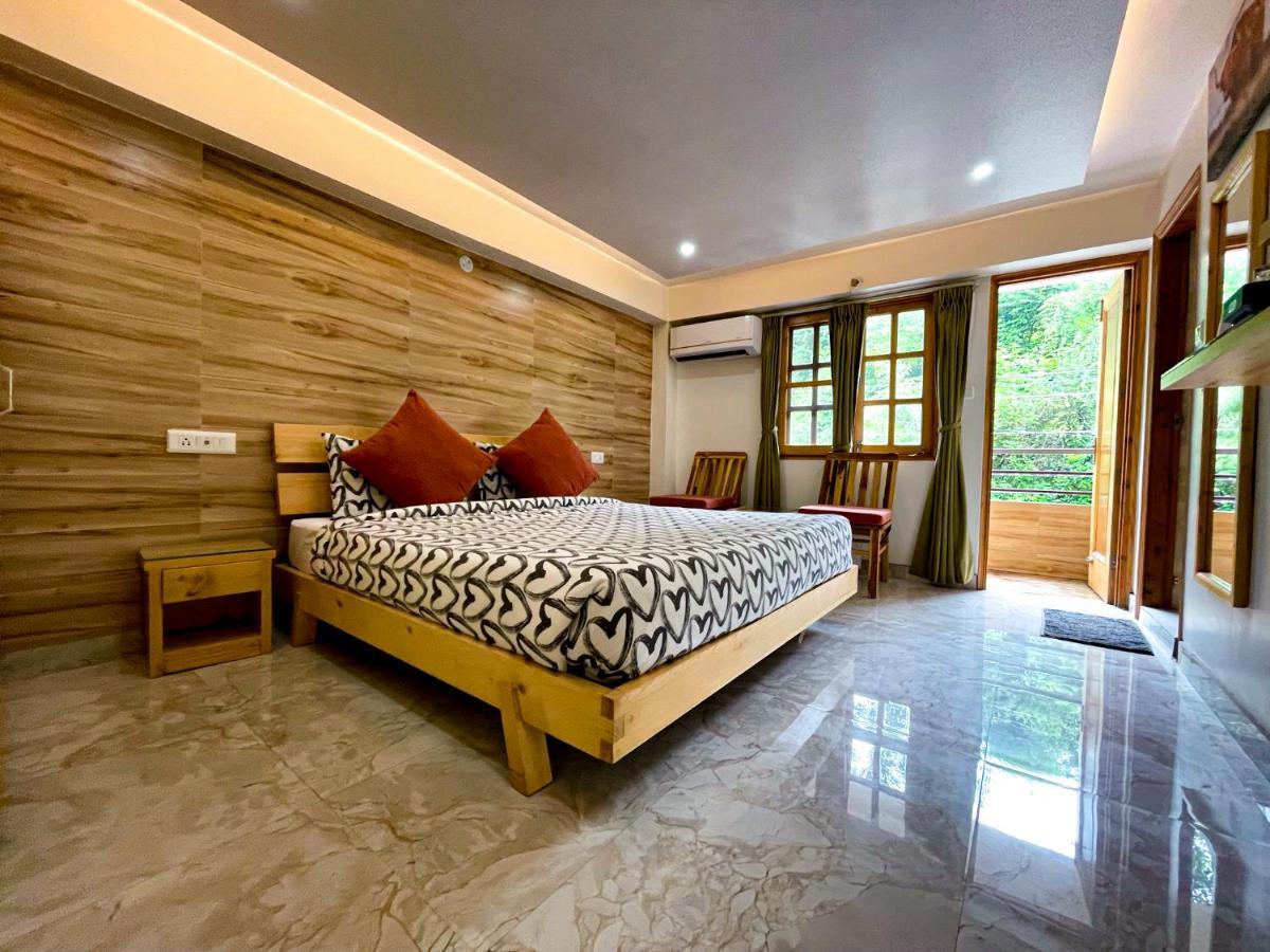 The Wild Yak Hotel Mandi Luaran gambar