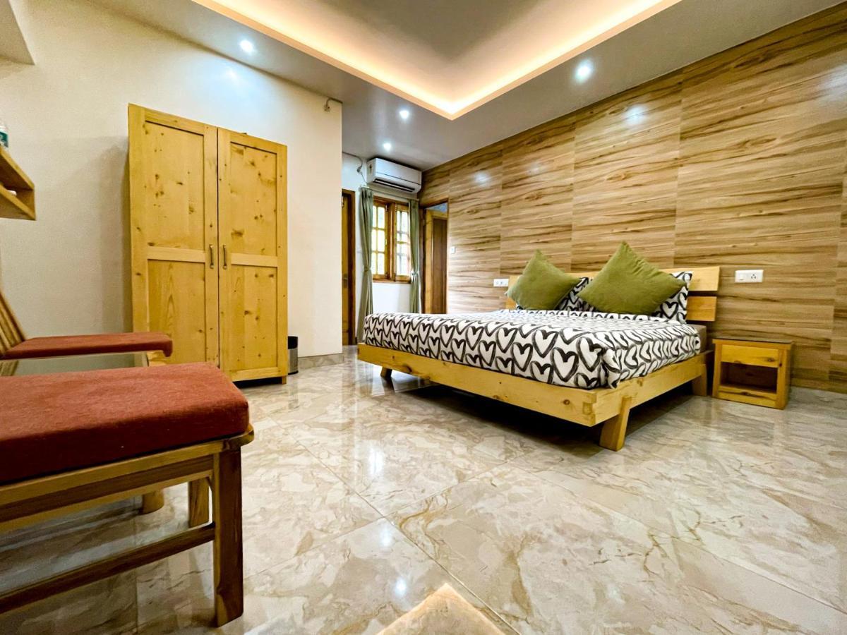 The Wild Yak Hotel Mandi Luaran gambar