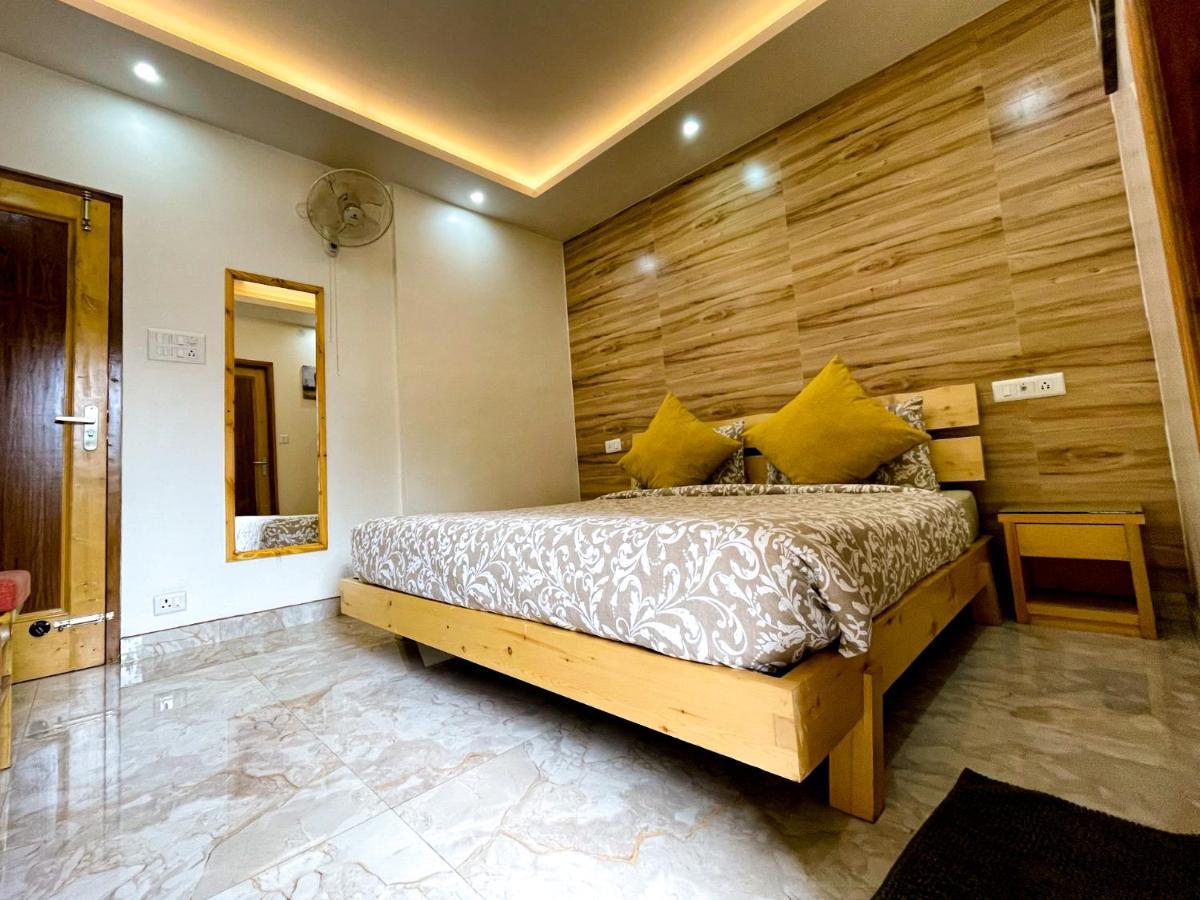 The Wild Yak Hotel Mandi Luaran gambar