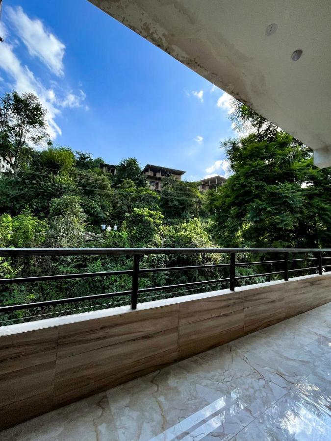 The Wild Yak Hotel Mandi Luaran gambar