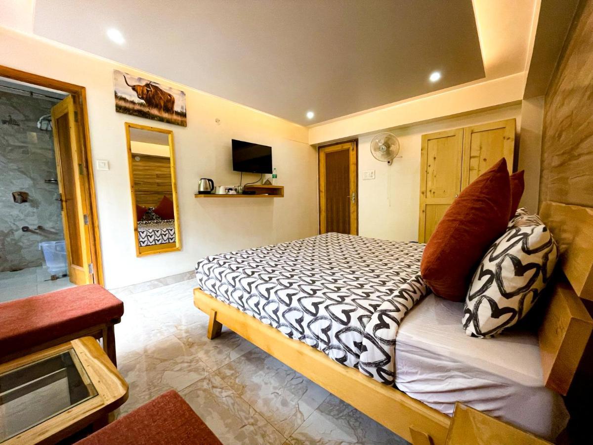 The Wild Yak Hotel Mandi Luaran gambar